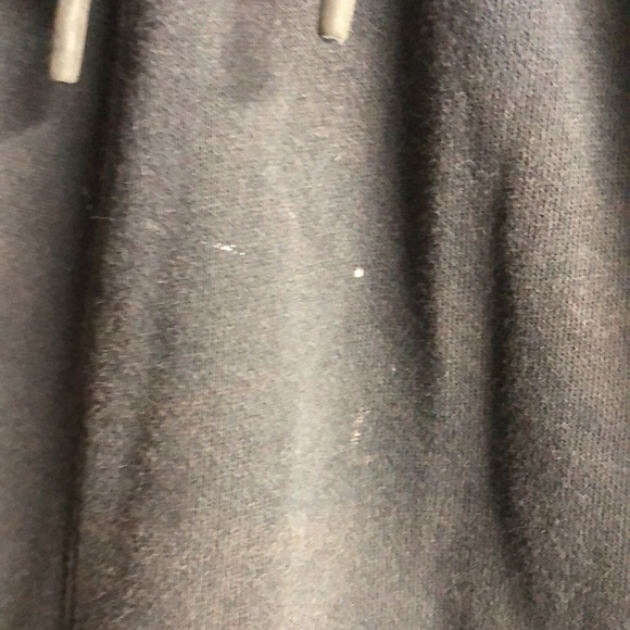 Women’s small stained Under Armour drawstring shorts - Picture 8 of 12